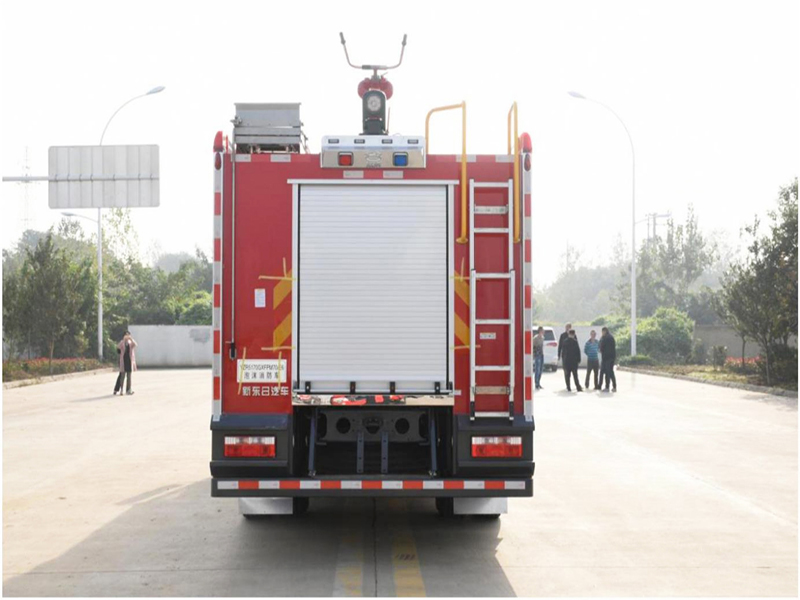 國六7噸東風(fēng)D9泡沫消防車