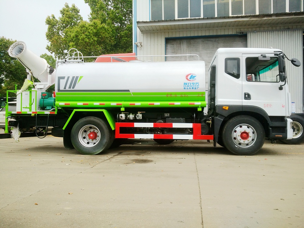 東風(fēng)多利卡D9灑水霧炮車(chē)國(guó)六14立方/30-40米霧炮